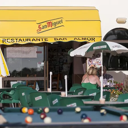 Vilamor מלון דירות 3*